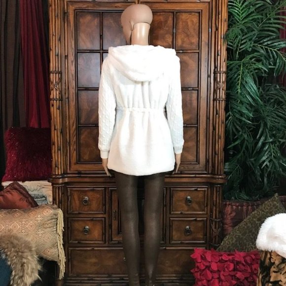 NWOT First Snow Mixed Faux Fur Cable Knit Sleeve Hooded Cardigan Coat - Picture 7 of 16